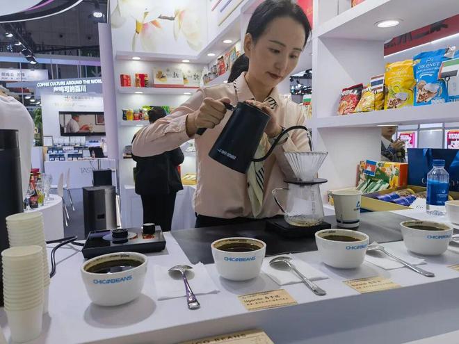 ”到“东方之珠”：一颗咖啡豆的奇缘AG真